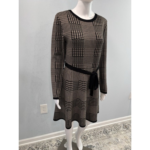 Max Studio Houndstooth Knit Dress Medium Long Sleeve Tie Waist A-Line - Picture 5 of 11